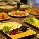 Holl Beyra Hotel